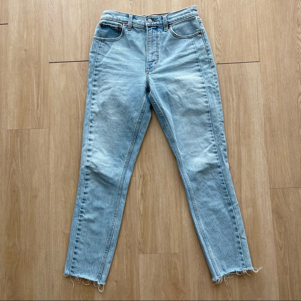 Abercrombie & Fitch The Skinny High Rise Jeans